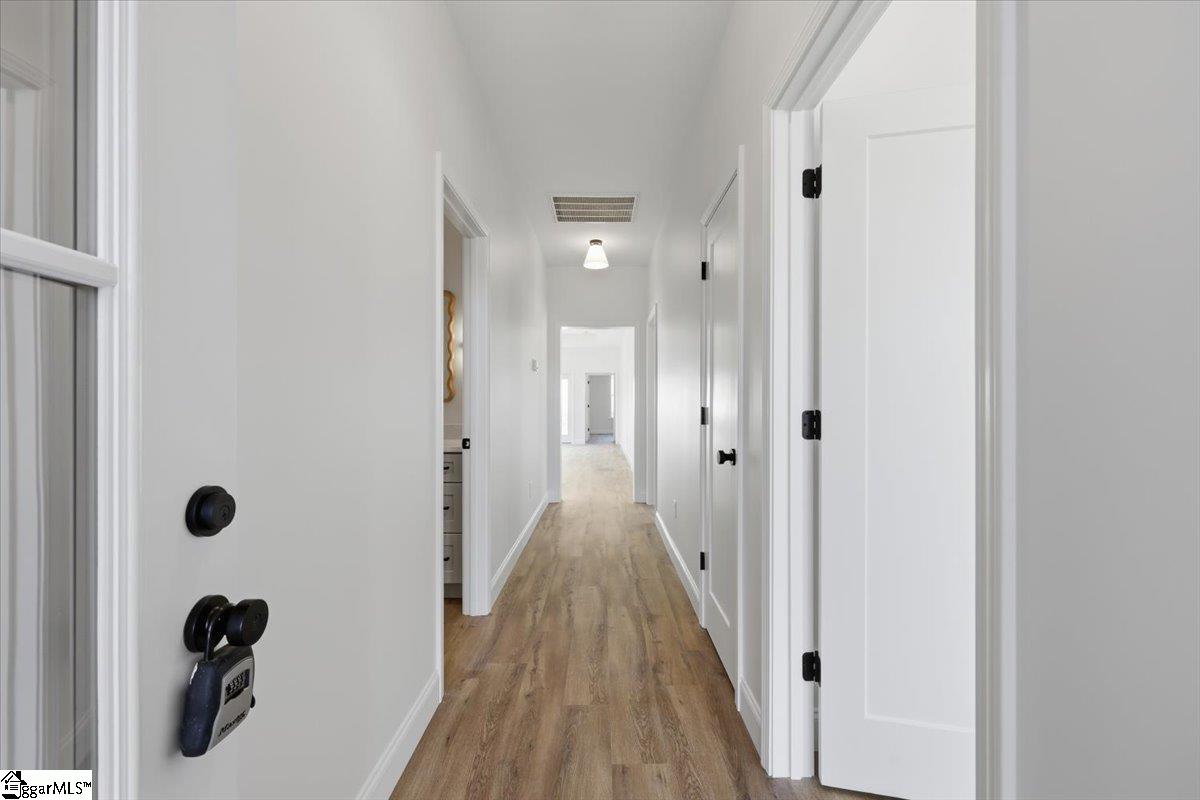 308 Poplar Drive Greer, SC 29651 - Photo 5 of 42