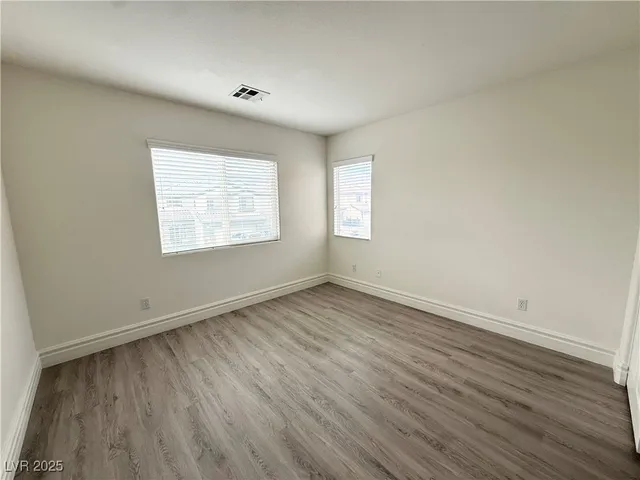 $2,300 | 9748 Waukegan Avenue, Las Vegas, NV 89148