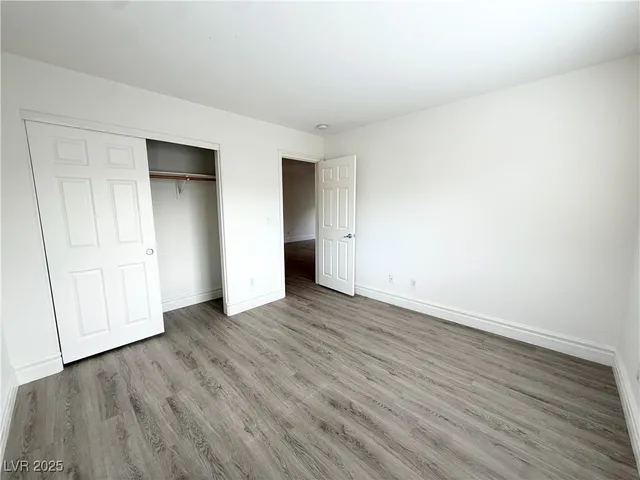 $2,300 | 9748 Waukegan Avenue, Las Vegas, NV 89148