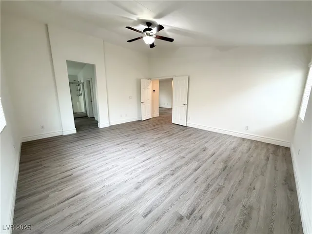 $2,300 | 9748 Waukegan Avenue, Las Vegas, NV 89148