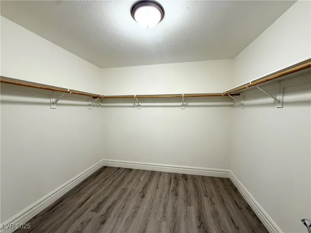 $2,300 | 9748 Waukegan Avenue, Las Vegas, NV 89148