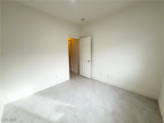 $2,300 | 9748 Waukegan Avenue, Las Vegas, NV 89148