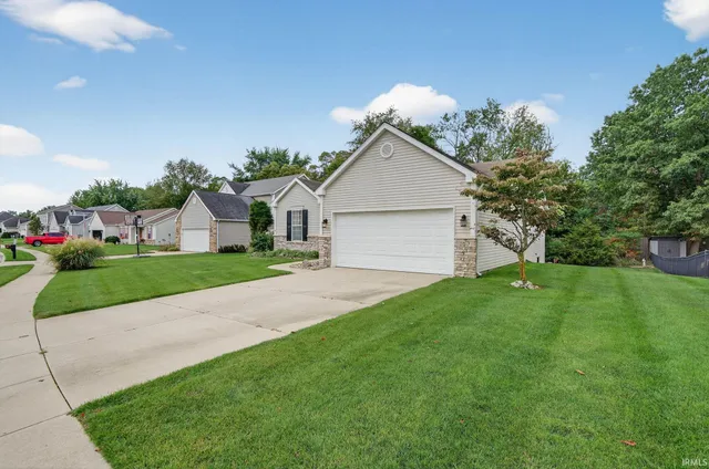 $299,900 | 54823 Cheyenne Meadows Drive, Osceola, IN 46561