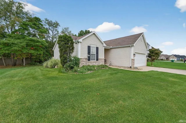 $299,900 | 54823 Cheyenne Meadows Drive, Osceola, IN 46561