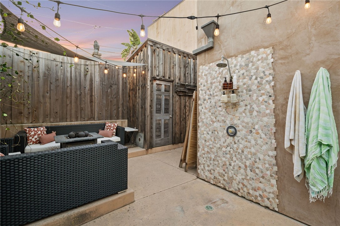 720 3rd Street Encinitas, CA 92024 - Photo 5 of 33 Gallery Image 5