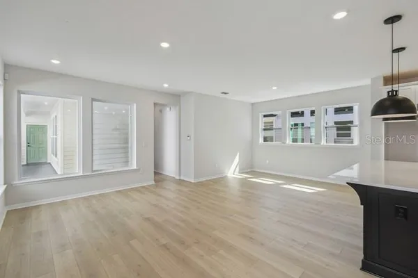 $2,400 | 3077 Voyager Avenue, St. Cloud, FL 34771