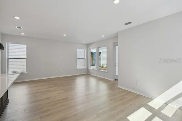 $2,400 | 3077 Voyager Avenue, St. Cloud, FL 34771