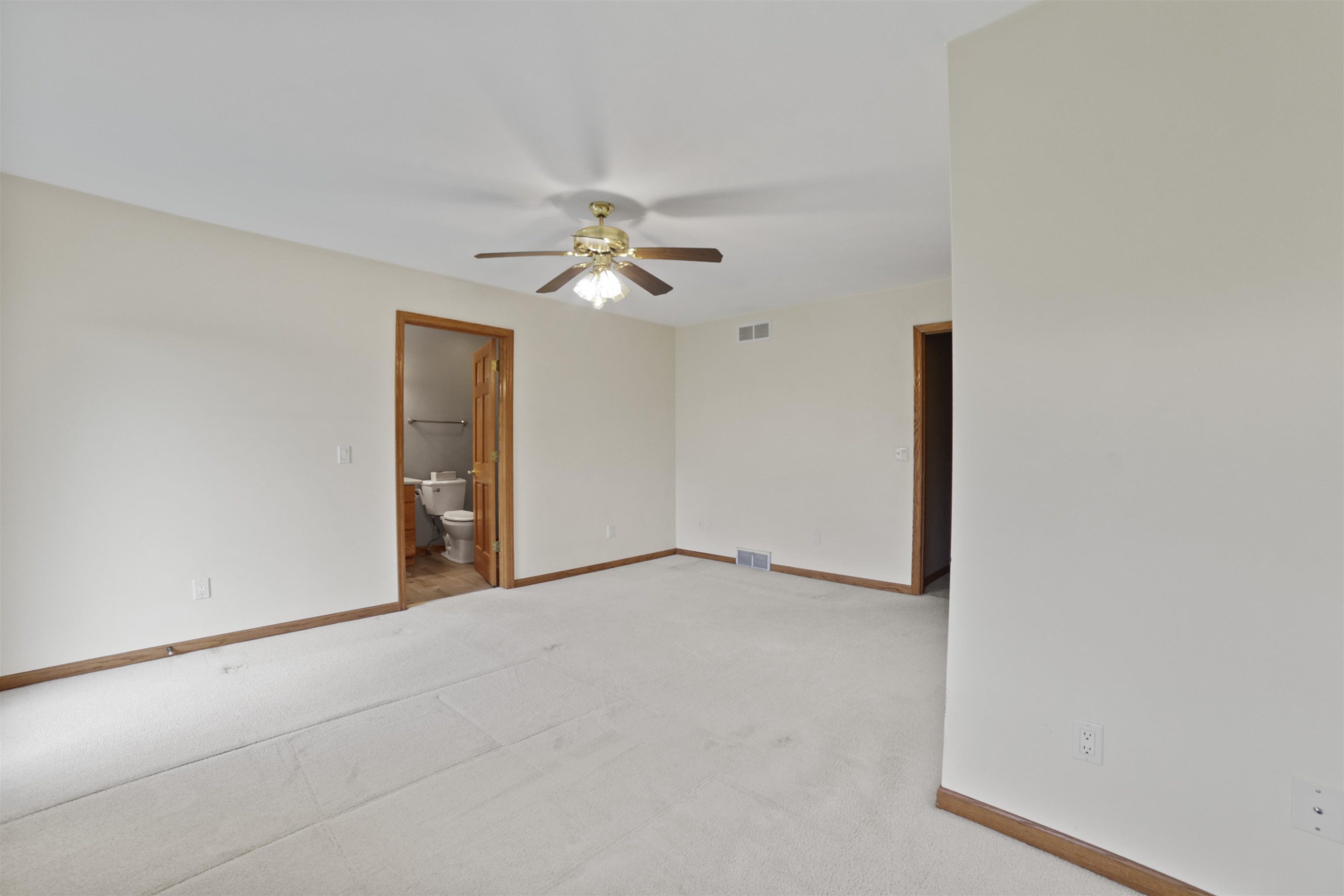 6548 North Ron Road Evansville, WI 53536 - Photo 17 of 35 Gallery Image 17