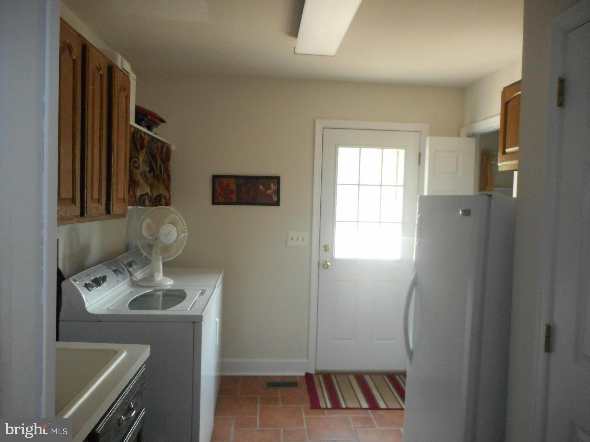 12892 Crouse Mill Road Ridgely, MD 21660 - Photo 14 of 19 Laundry room