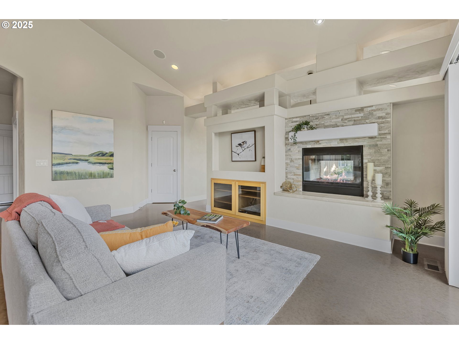 2291 Clear Vue Lane Springfield, OR 97477 - Photo 11 of 48 Gallery Image 11