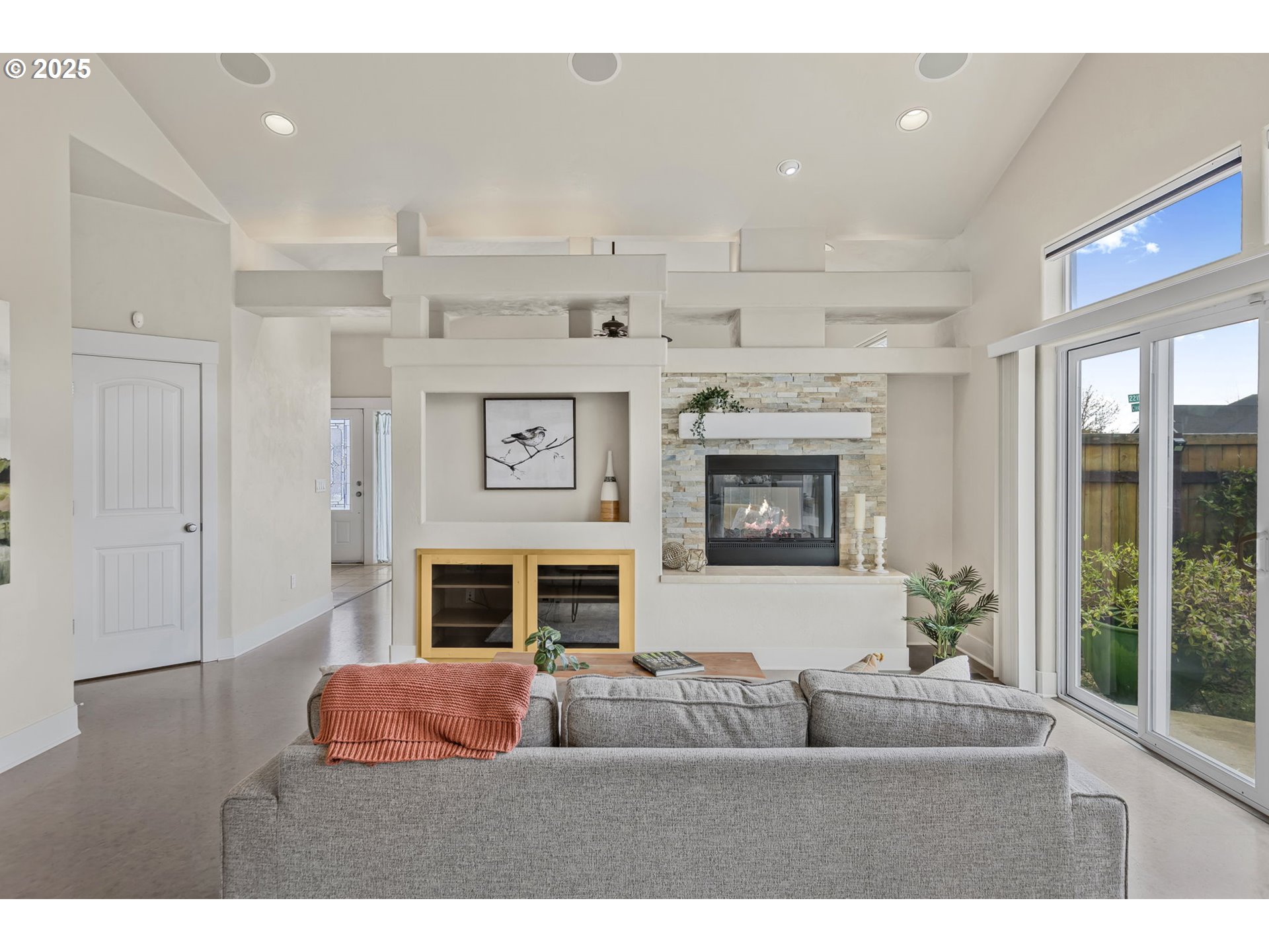 2291 Clear Vue Lane Springfield, OR 97477 - Photo 10 of 48 Gallery Image 10