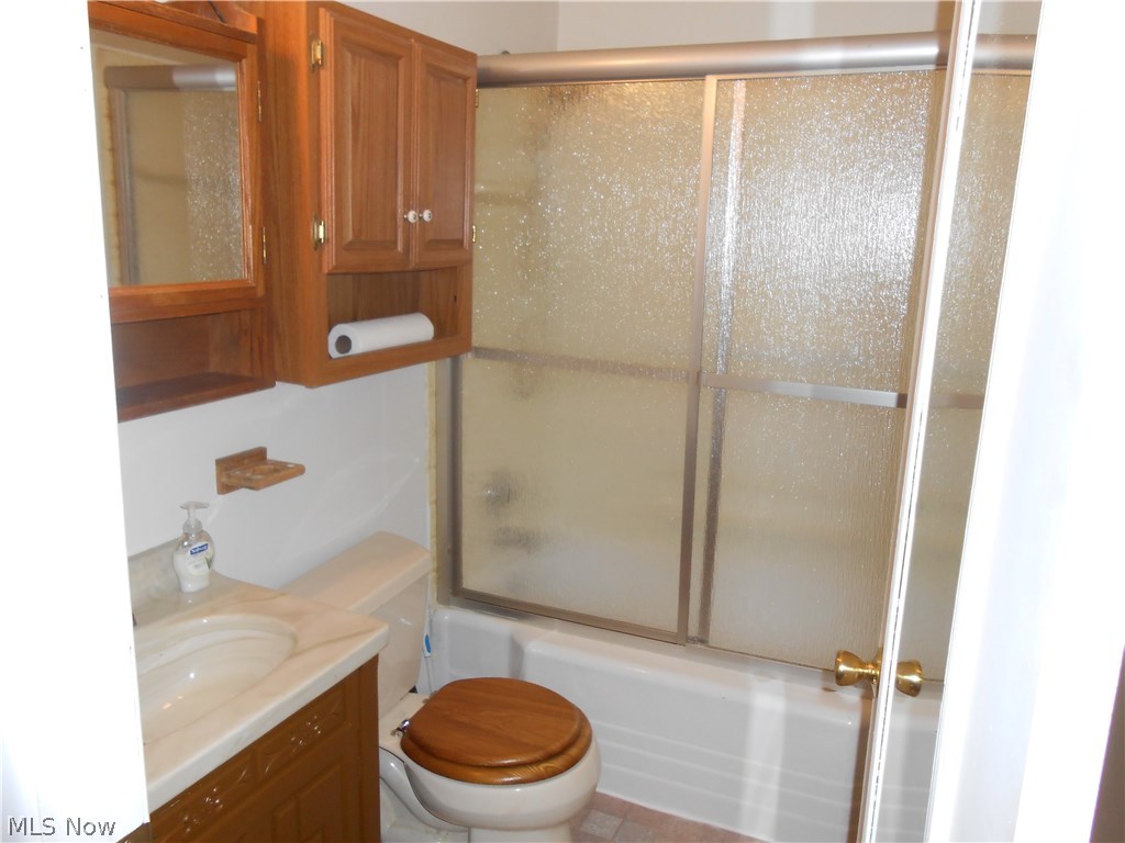 746 Quentin Road Eastlake, OH 44095 - Photo 13 of 15 Gallery Image 13