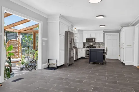 $950,000 | 4 Kybren Circle, Mansfield, MA 02048
