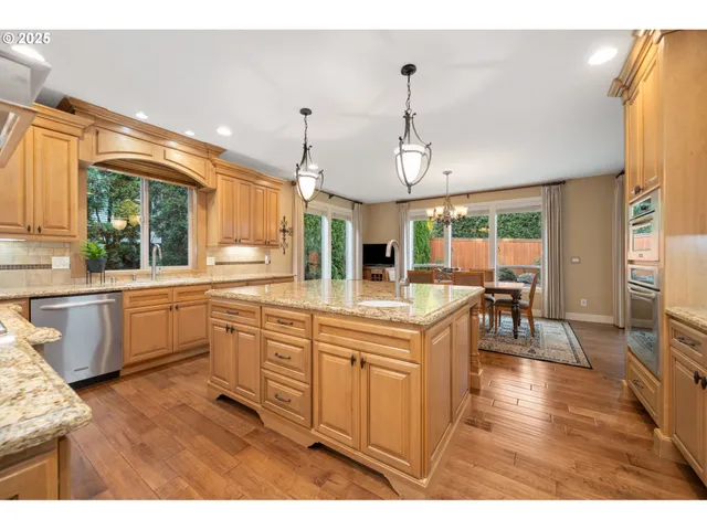 $985,000 | 4332 Southeast 166th Court, Vancouver, WA 98683