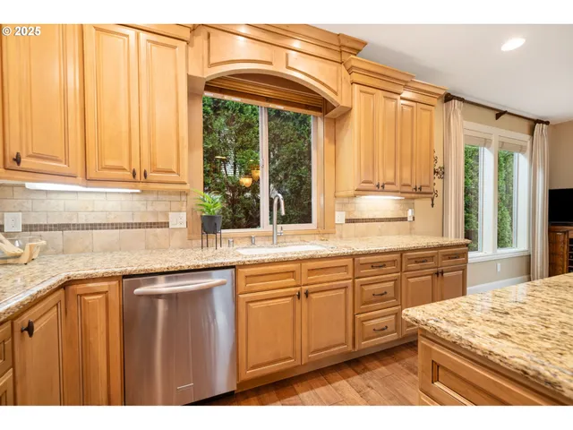 $985,000 | 4332 Southeast 166th Court, Vancouver, WA 98683