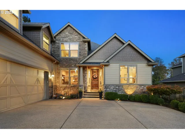 $985,000 | 4332 Southeast 166th Court, Vancouver, WA 98683