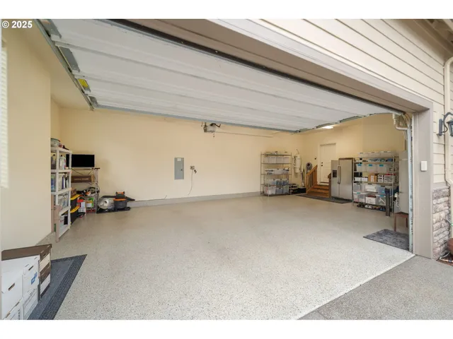 $985,000 | 4332 Southeast 166th Court, Vancouver, WA 98683