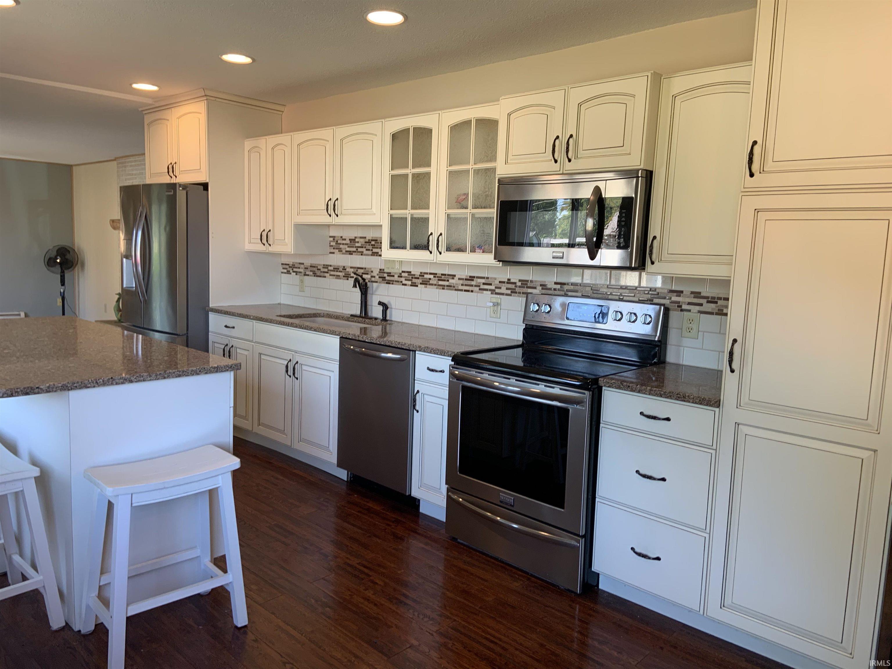 719 Moeller Road New Haven, IN 46774 - Photo 11 of 21 Gallery Image 11