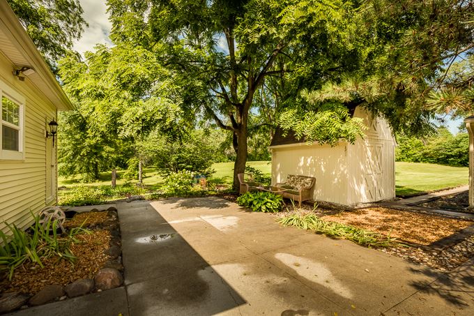 2221 Sheridan Road Fort Wayne, IN 46803 - Photo 24 of 32