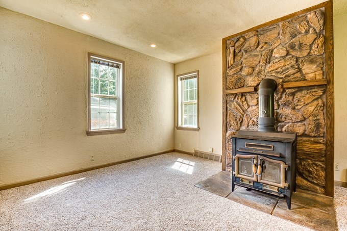 2221 Sheridan Road Fort Wayne, IN 46803 - Photo 10 of 32