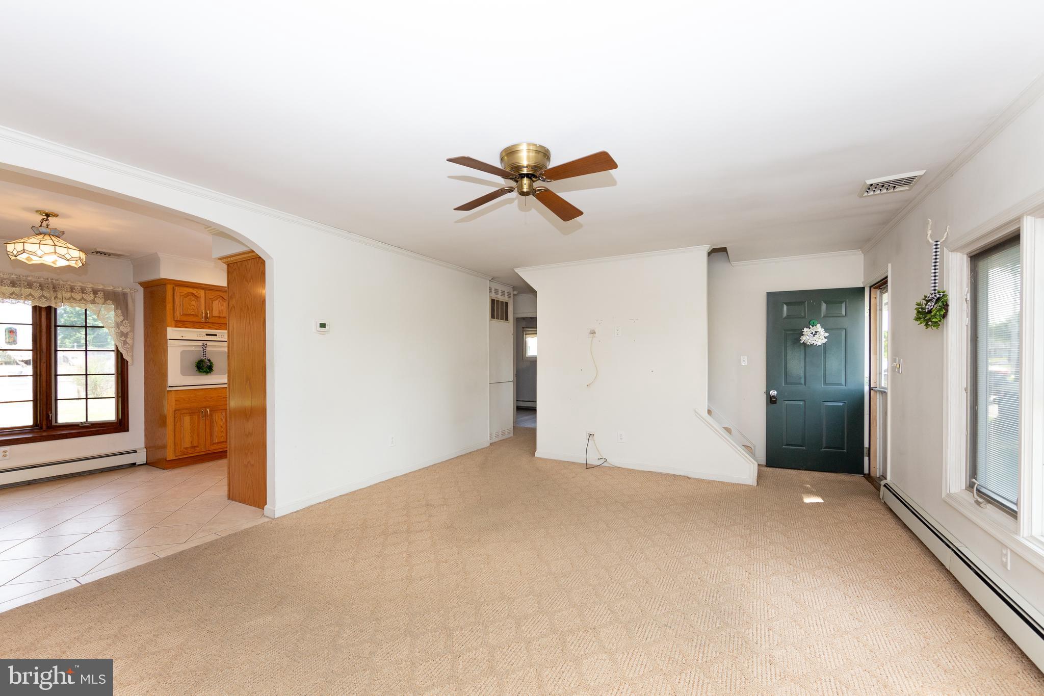 35 Harmony Road Levittown, PA 19056 - Photo 3 of 27 Gallery Image 3