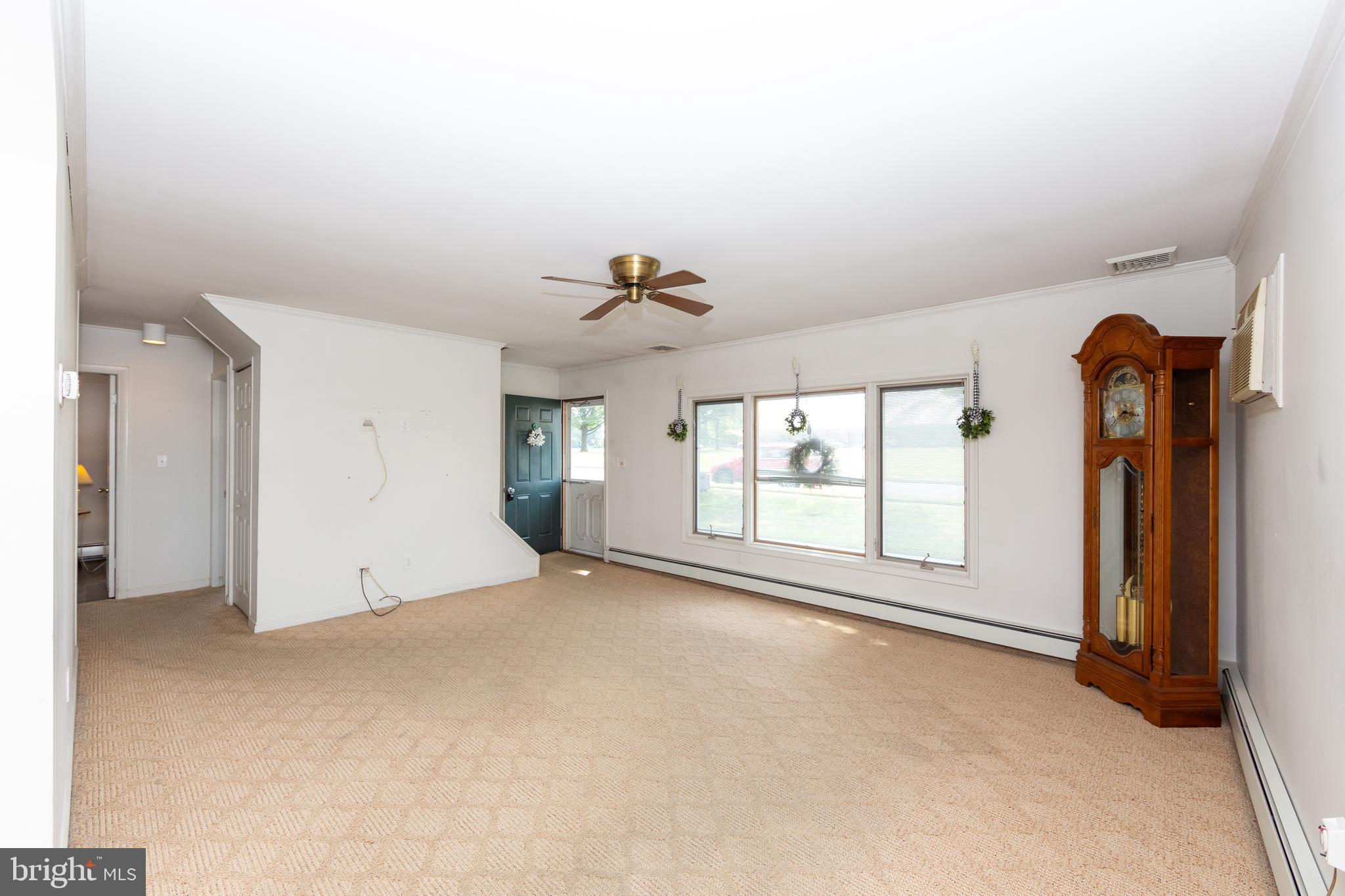 35 Harmony Road Levittown, PA 19056 - Photo 4 of 27 Gallery Image 4