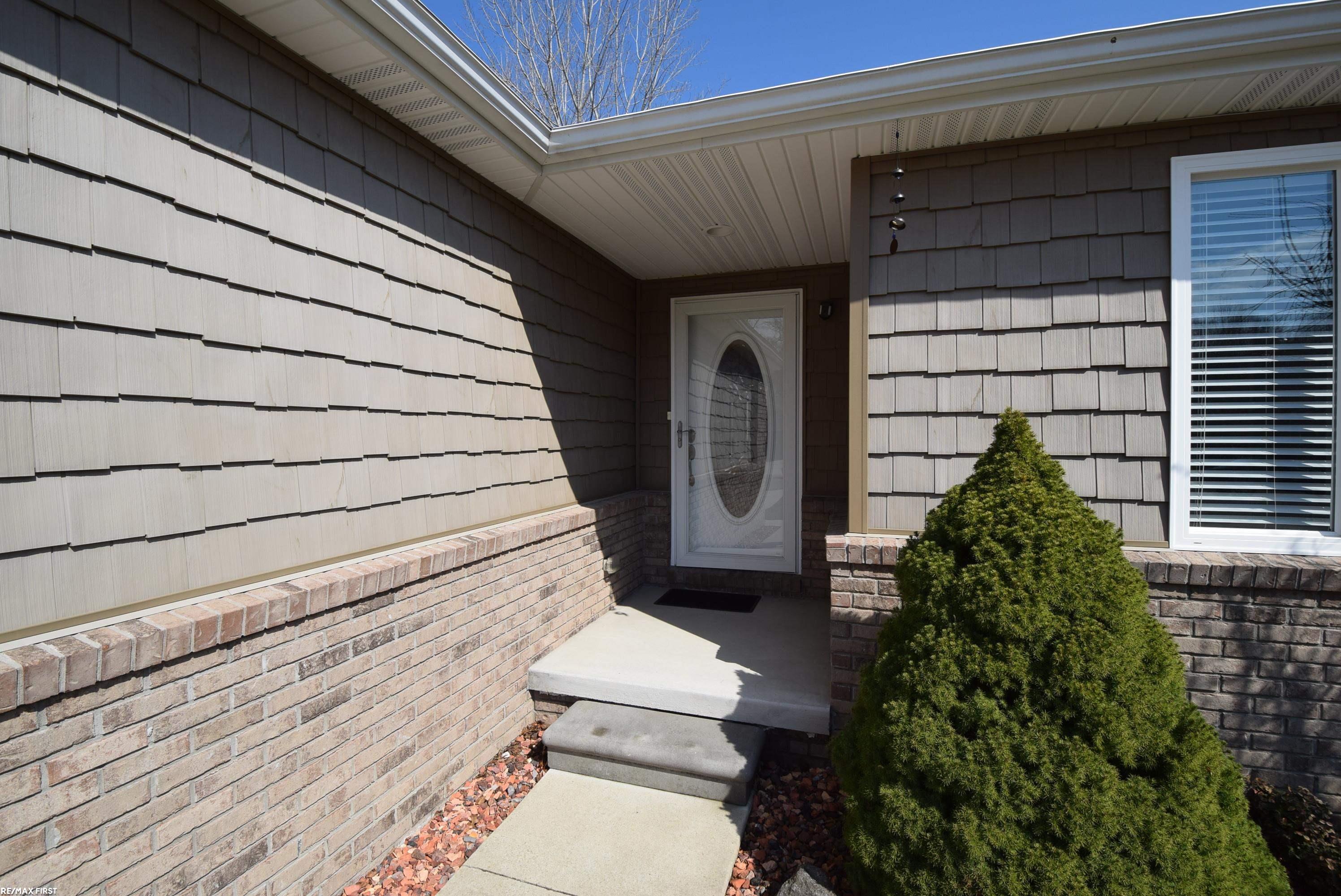 9541 Amy Road Algonac, MI 48001 - Photo 10 of 37