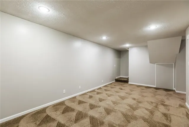 $2,720 | 11847 West 99th Terrace, Overland Park, KS 66214