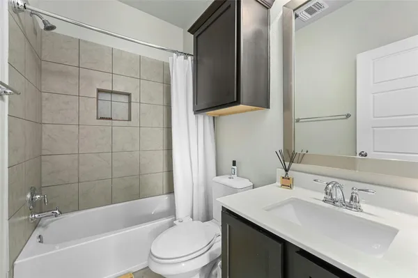 $2,375 | 7714 Easy Wind Drive, Austin, TX 78757