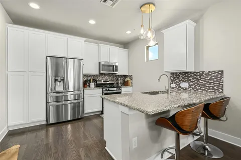 $2,375 | 7714 Easy Wind Drive, Austin, TX 78757