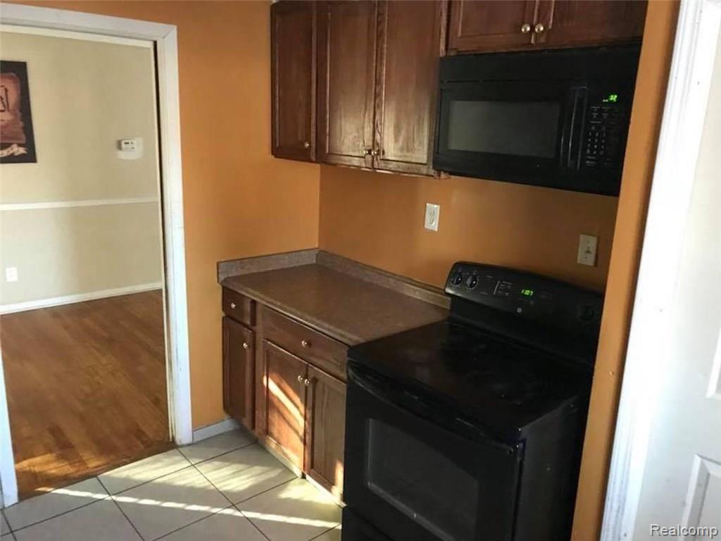 23405 Joy Road Dearborn Heights, MI 48127 - Photo 6 of 23