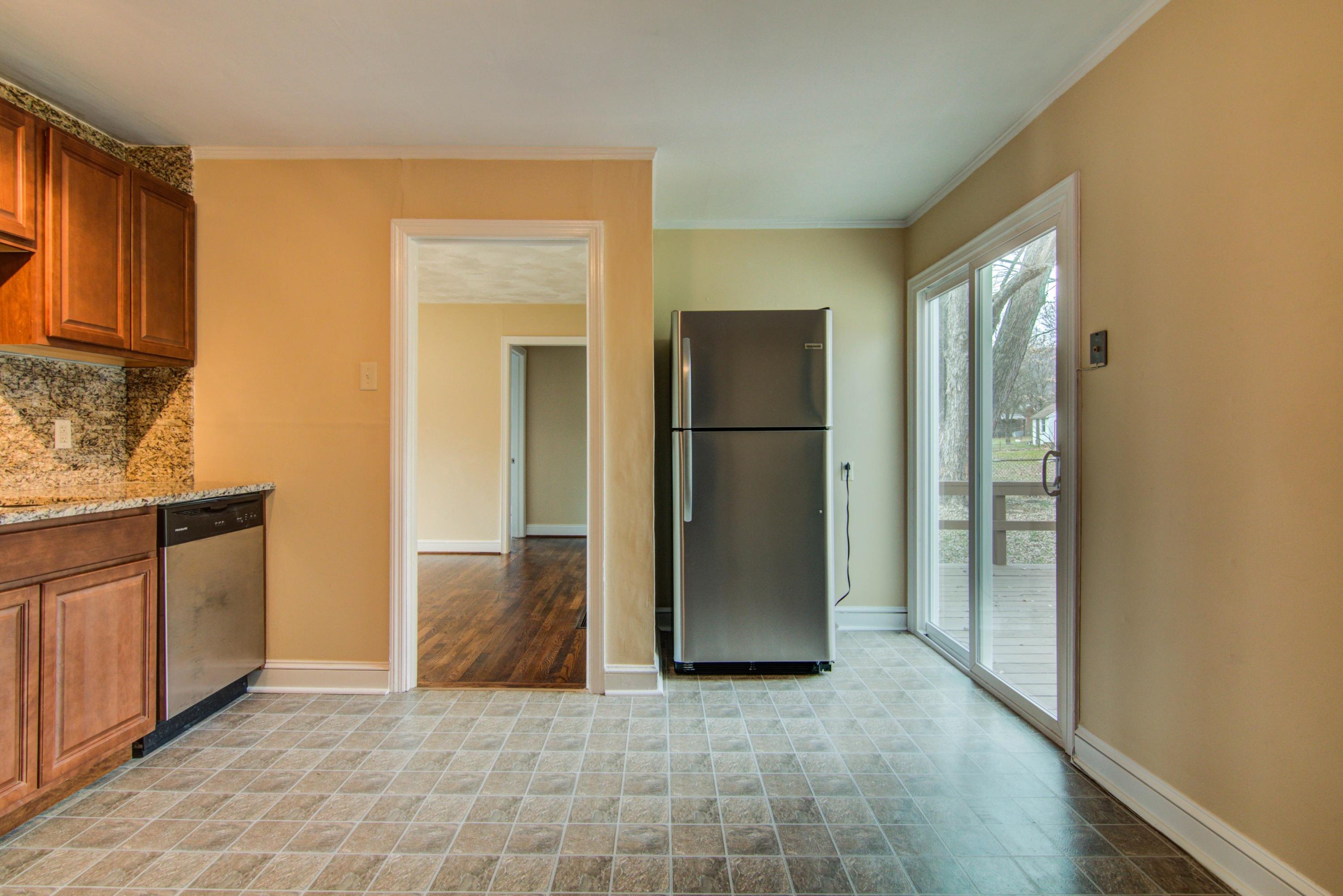 2016 Burma Road Salem, VA 24153 - Photo 7 of 25 Kitchen 3
