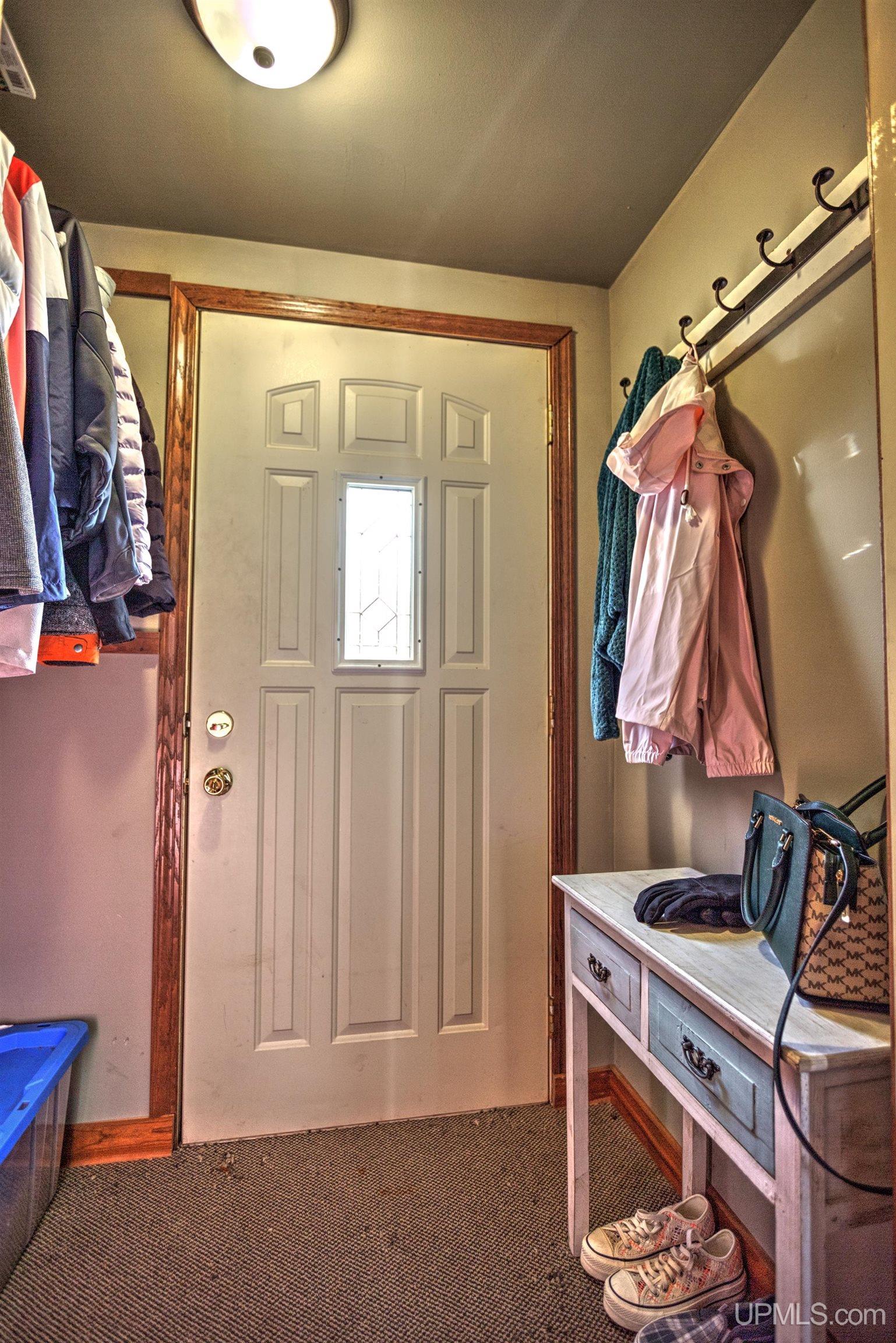 E5332 Sunset Road Ironwood, MI 49938 - Photo 4 of 41