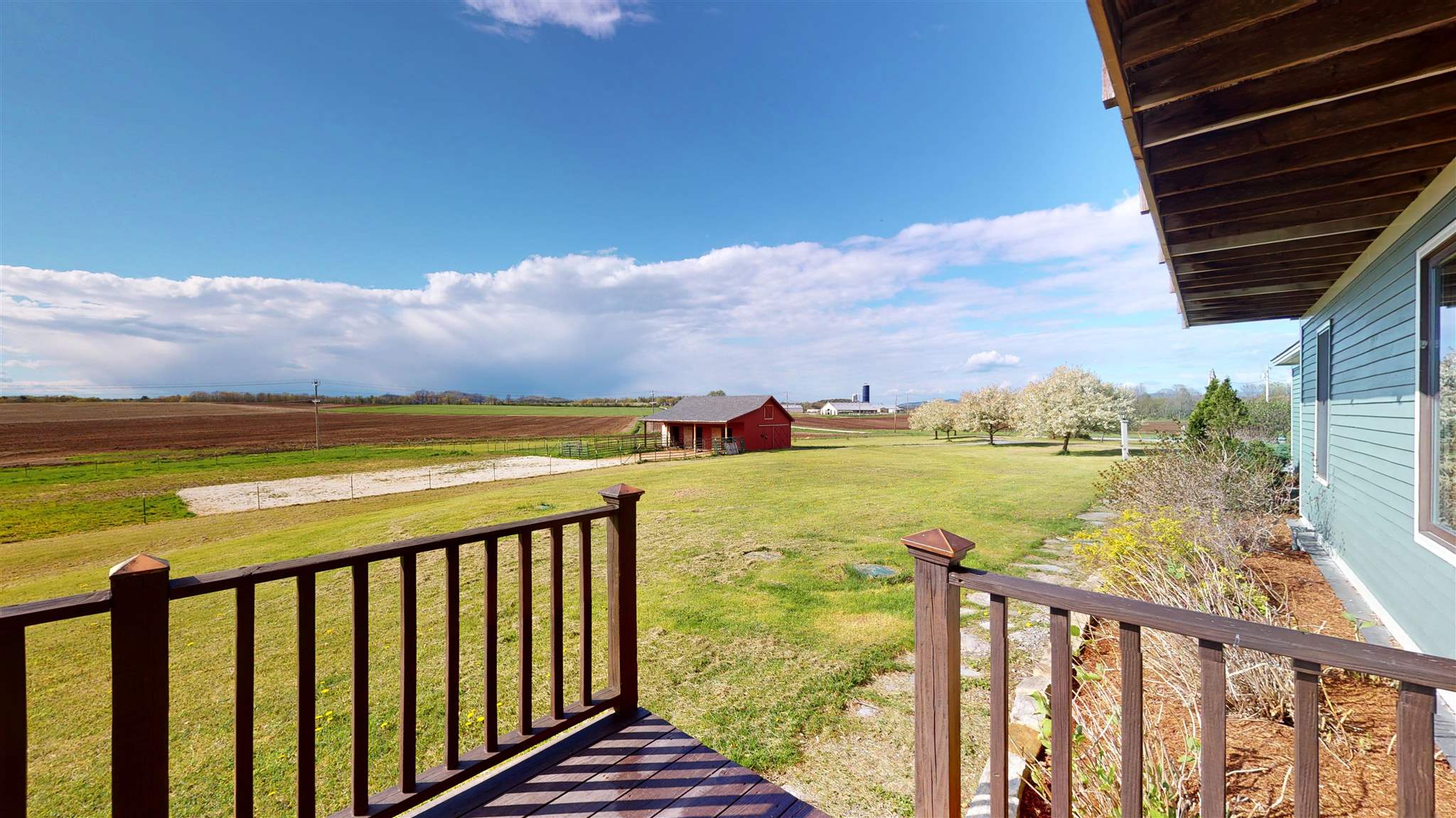 2376 Pearson Road New Haven, VT 05472 - Photo 11 of 40