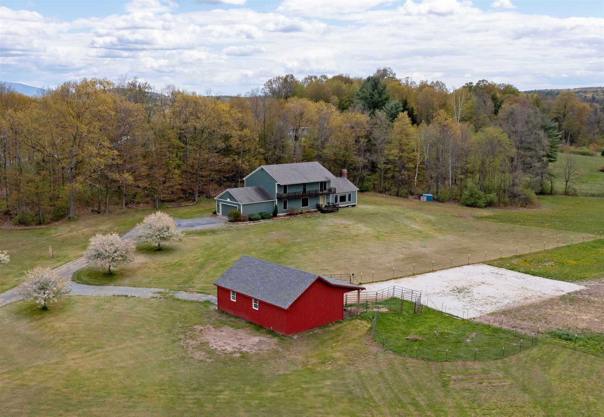 2376 Pearson Road New Haven, VT 05472 - Photo 3 of 40