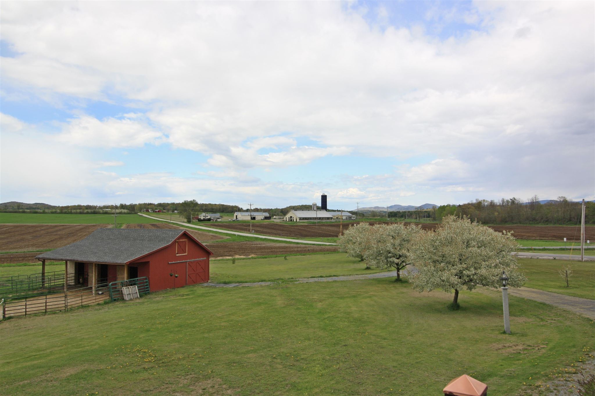 2376 Pearson Road New Haven, VT 05472 - Photo 35 of 40