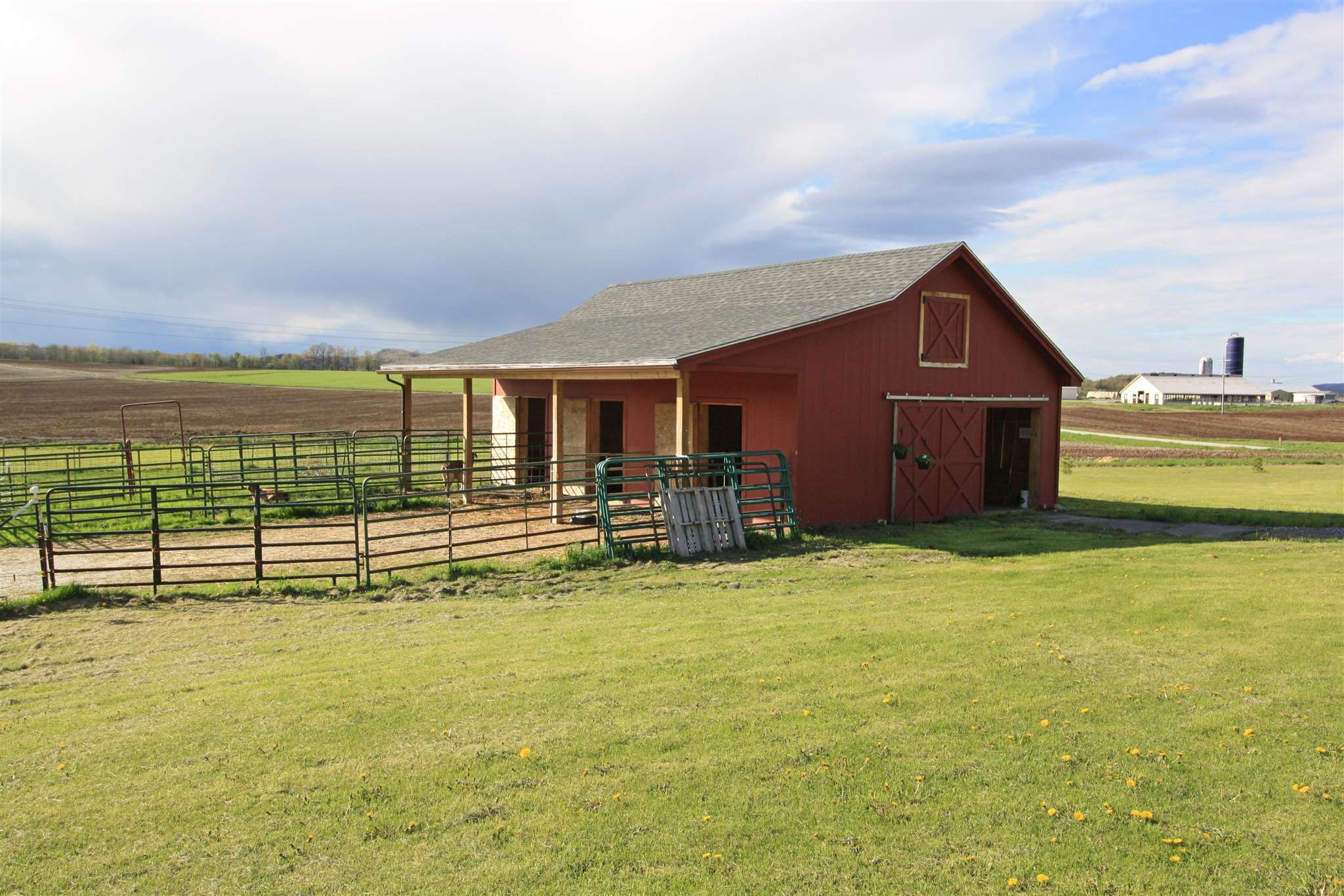 2376 Pearson Road New Haven, VT 05472 - Photo 9 of 40