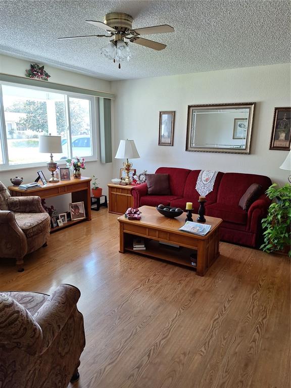 8107 Southwest 108th Pl Road Ocala, FL 34481 - Photo 4 of 26