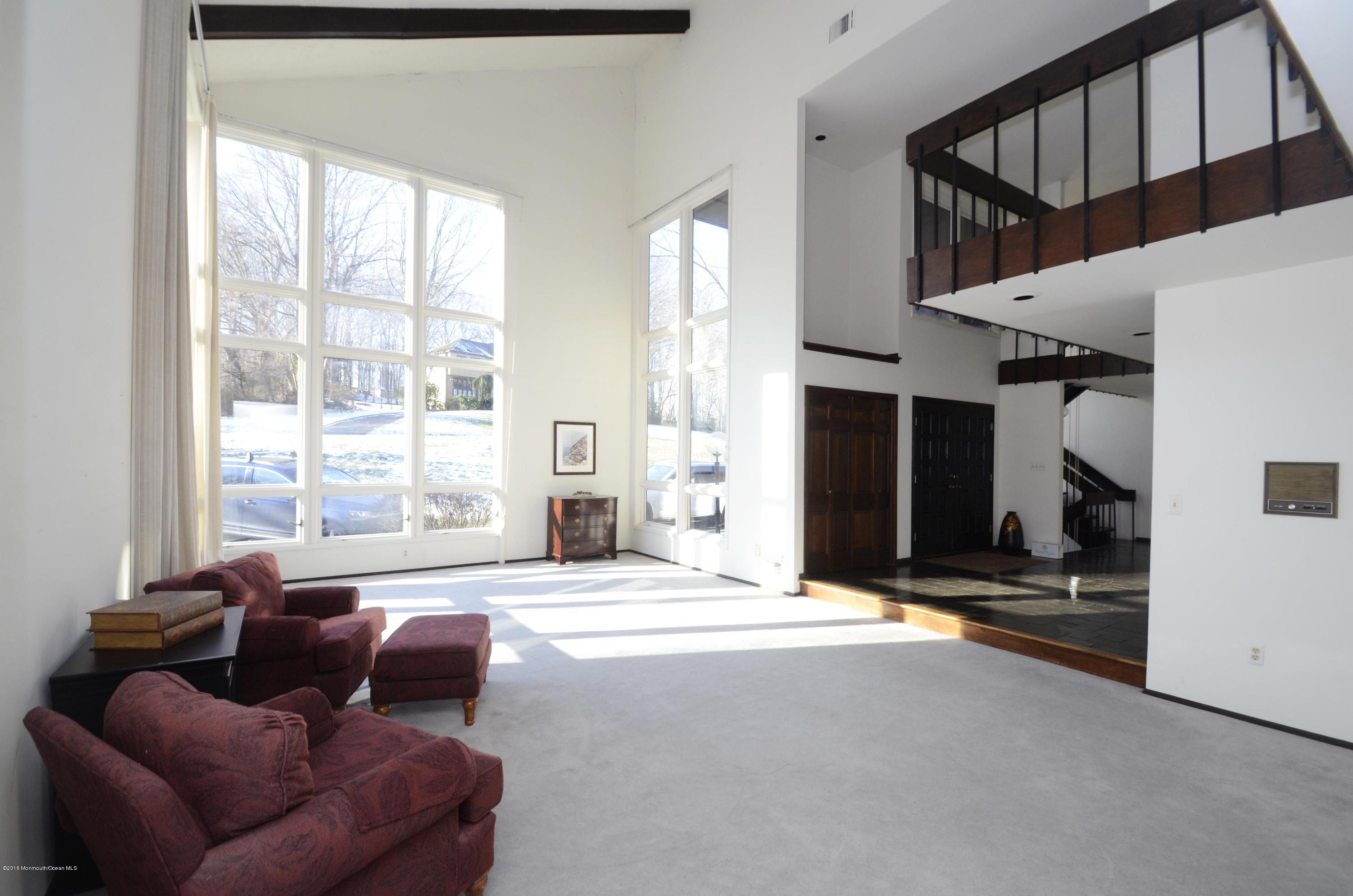 2 Shadow Ridge Court Holmdel, NJ 07733 - Photo 3 of 29 Living3