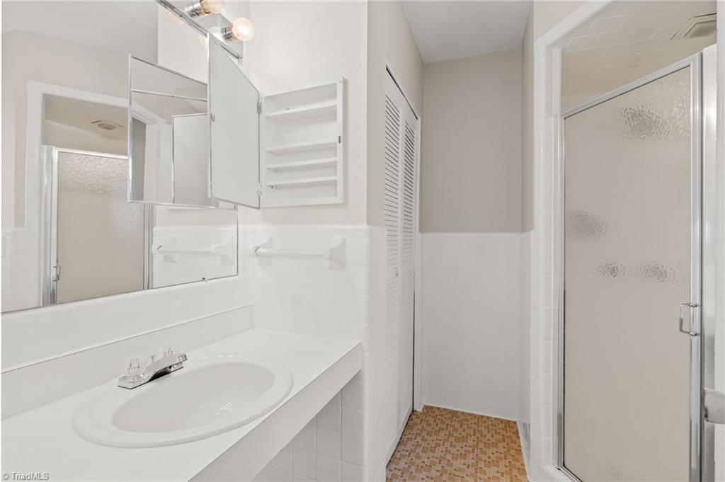 4723 Tower Road Greensboro, NC 27410 - Photo 18 of 31 Gallery Image 18
