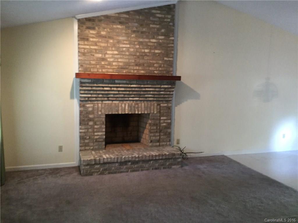 1035 Tilden Road, Unit 1 Charlotte, NC 28214 - Photo 3 of 15 Gallery Image 3