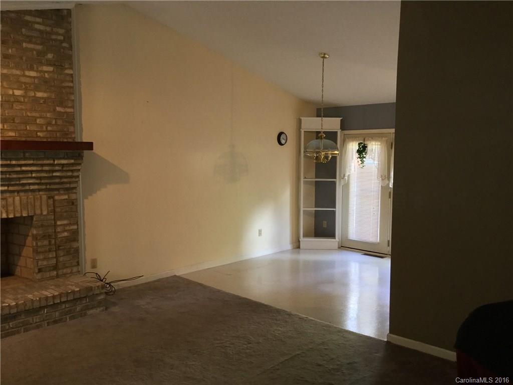1035 Tilden Road, Unit 1 Charlotte, NC 28214 - Photo 4 of 15 Gallery Image 4