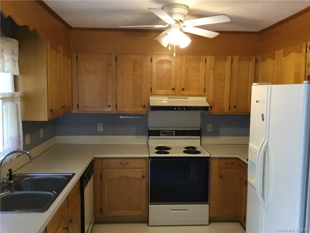 1035 Tilden Road, Unit 1 Charlotte, NC 28214 - Photo 6 of 15 Gallery Image 6