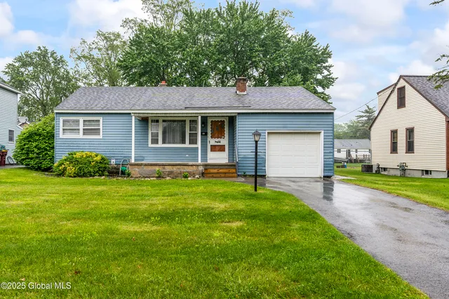 $250,000 | 170 Polsin Drive, Rotterdam, NY 12303