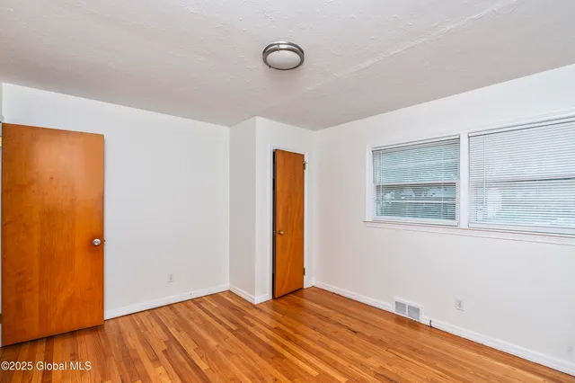 $250,000 | 170 Polsin Drive, Rotterdam, NY 12303