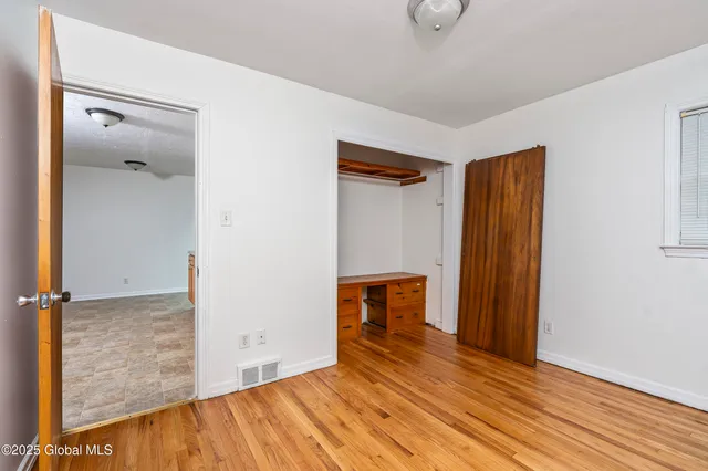 $250,000 | 170 Polsin Drive, Rotterdam, NY 12303