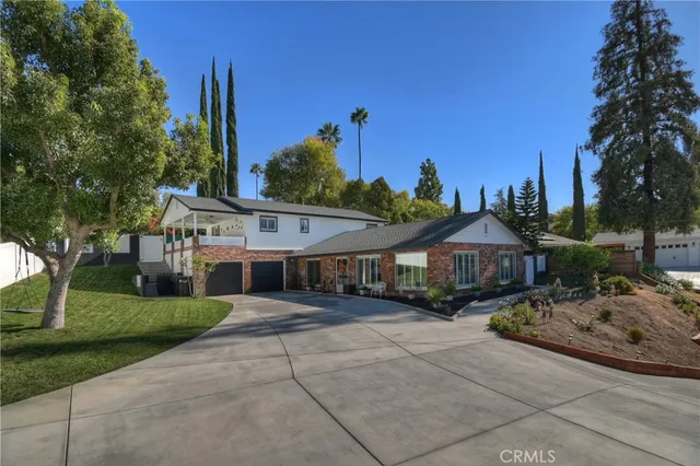 $1,150,000 | 1349 South Center Street, Redlands, CA 92373