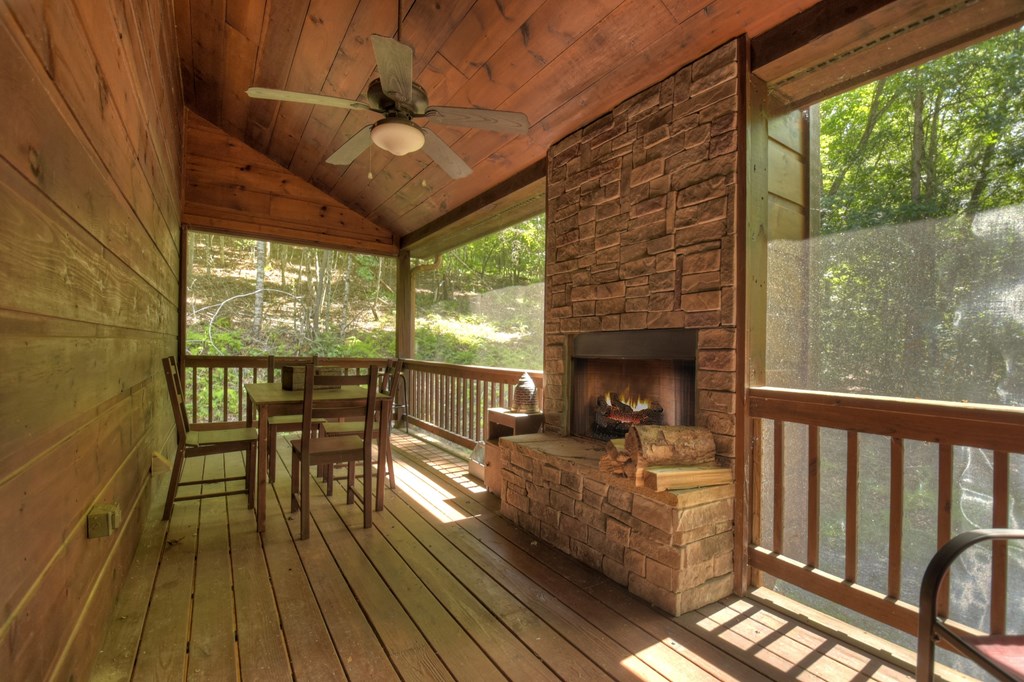 170 Spring Creek Road Blue Ridge, GA 30513 - Photo 7 of 29