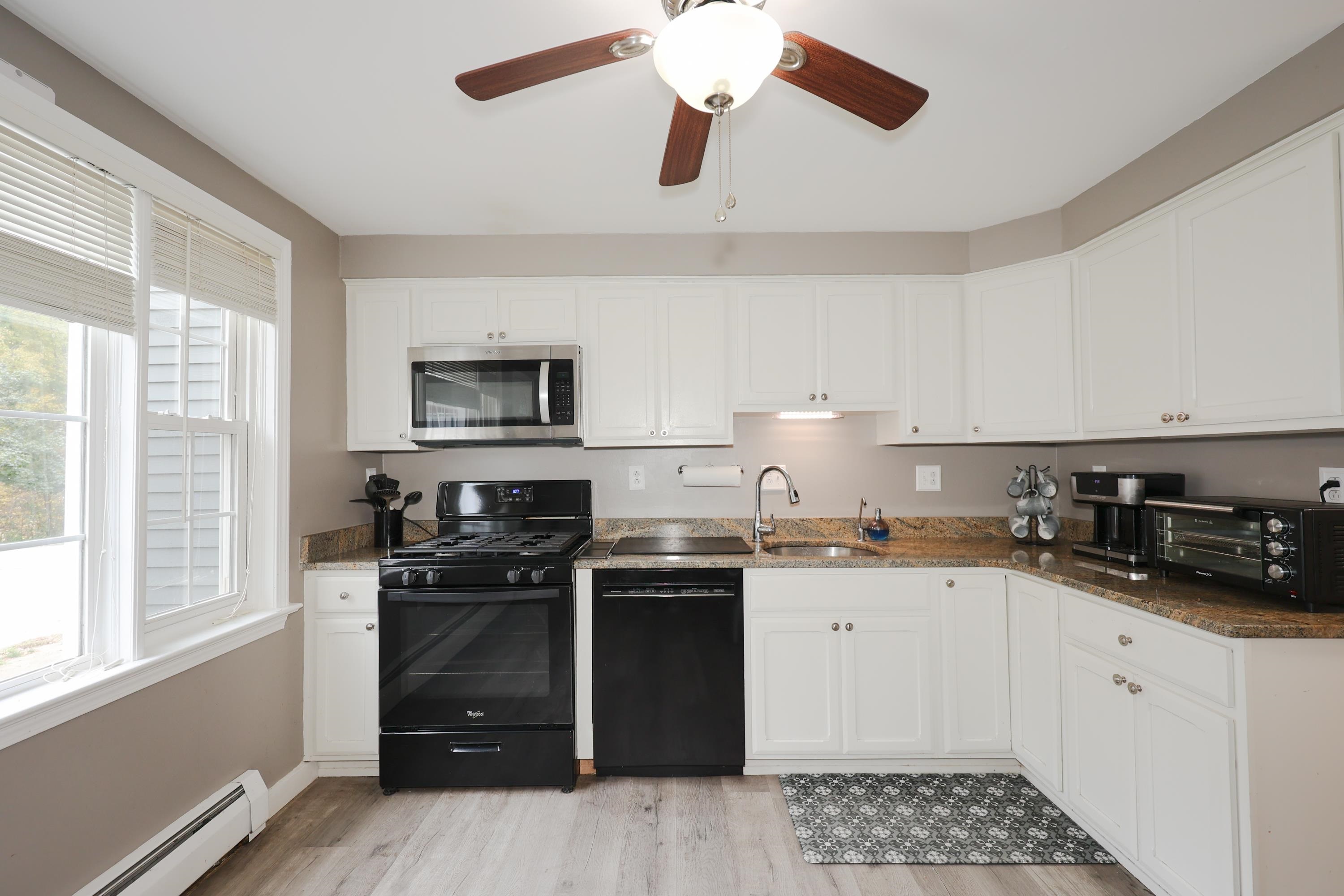 9 Boulder Way Merrimack, NH 03054 - Photo 13 of 28 Gallery Image 13