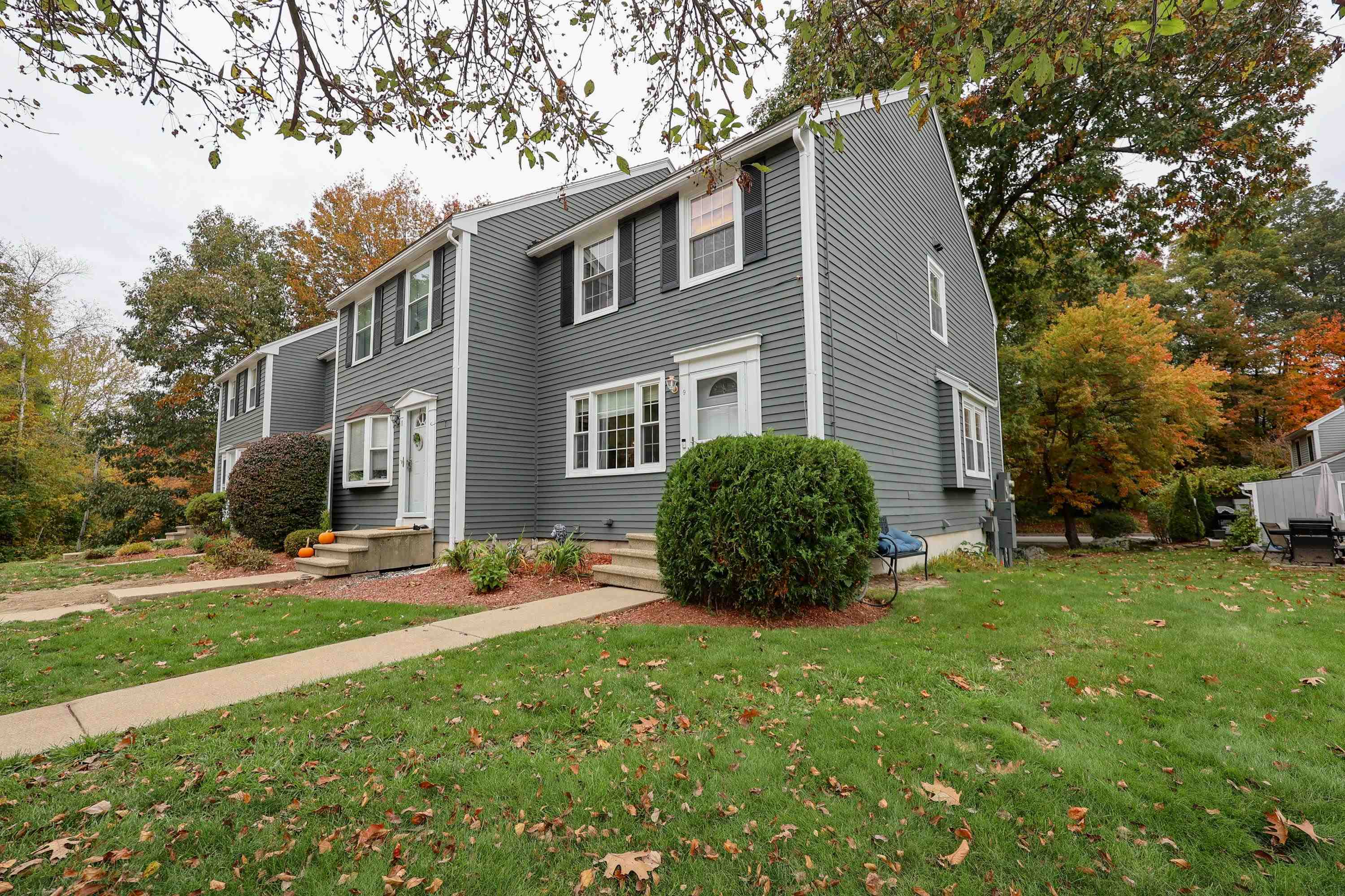 9 Boulder Way Merrimack, NH 03054 - Photo 2 of 28 Gallery Image 2